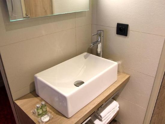 Фото Comfort Hotel Saint Pierre