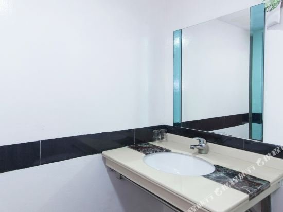 Фото Oyo 419 City Boutique Hotel