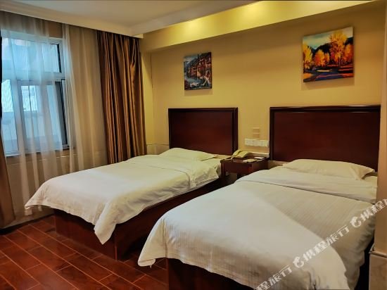 Фото 77751912229