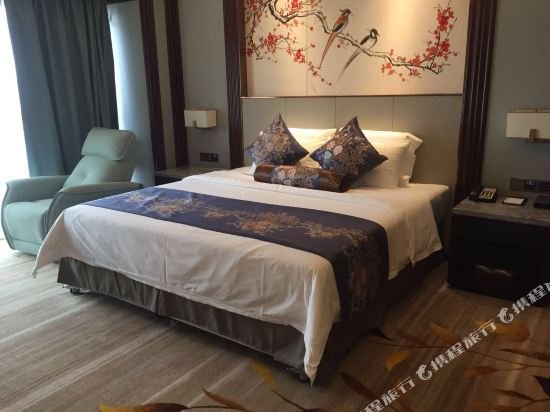 Фото Ramada by Wyndham Wuhan North