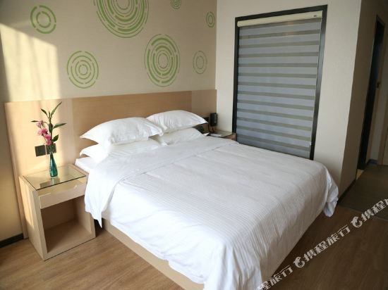 Фото GreenTree Inn Taizhou East Meilan Road University Town Hotel