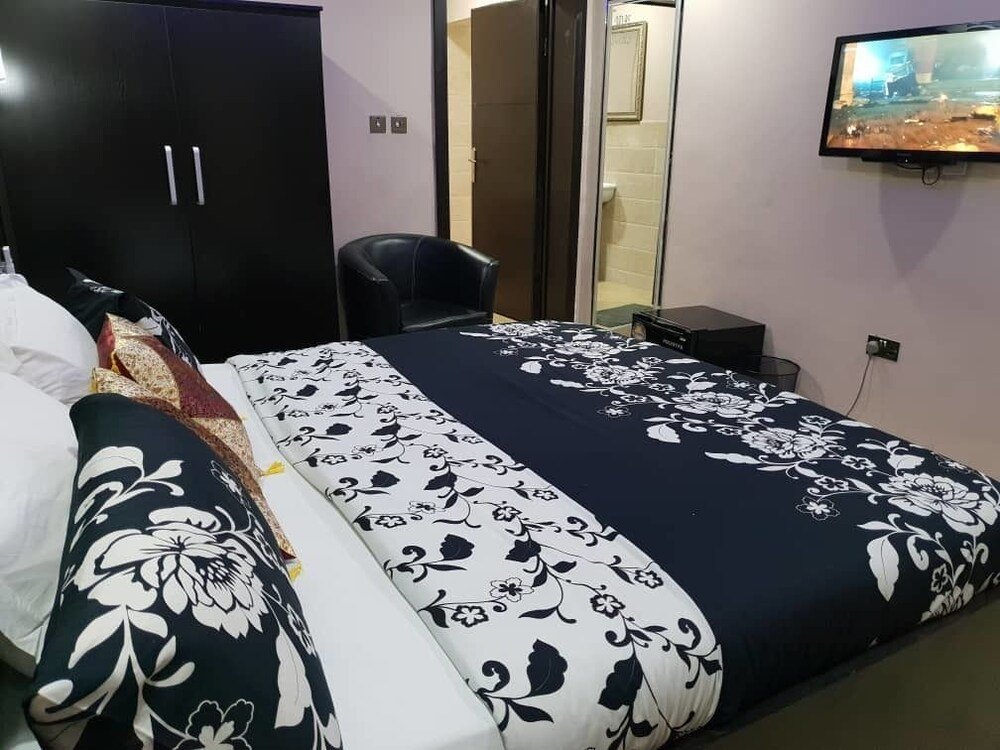 Фото Number 95 Suites