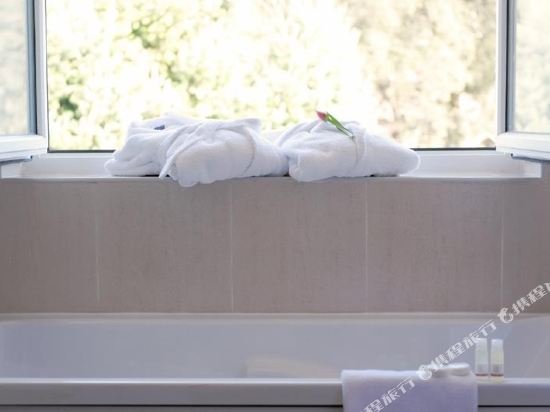 Фото Golden Tulip Braga Hotel