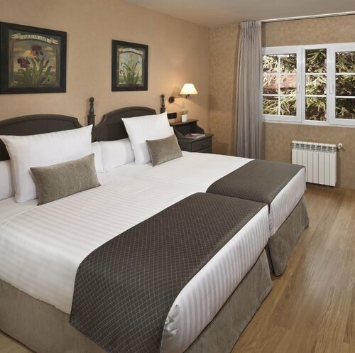 Внешний вид отеля Meliá Sierra Nevada в Моначиле, фото 3