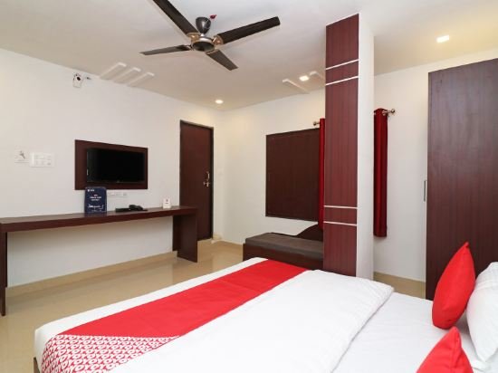 Фото Oyo 1021 Hotel Gayatri Residency