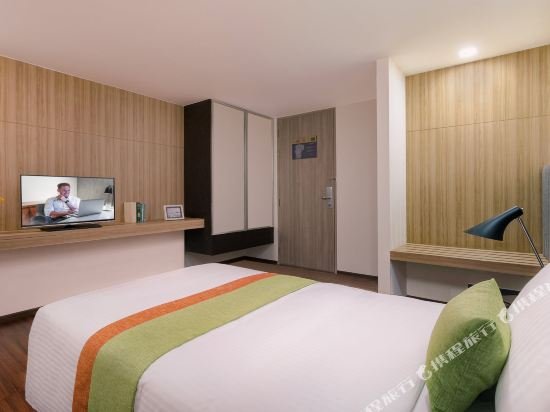 Фото Somerset Ekamai Bangkok