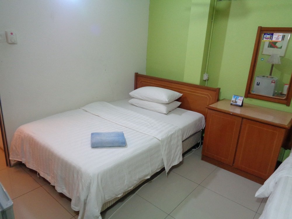 Фото Mah Lanu Hotel