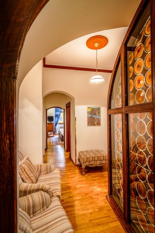 Фото The King Charles