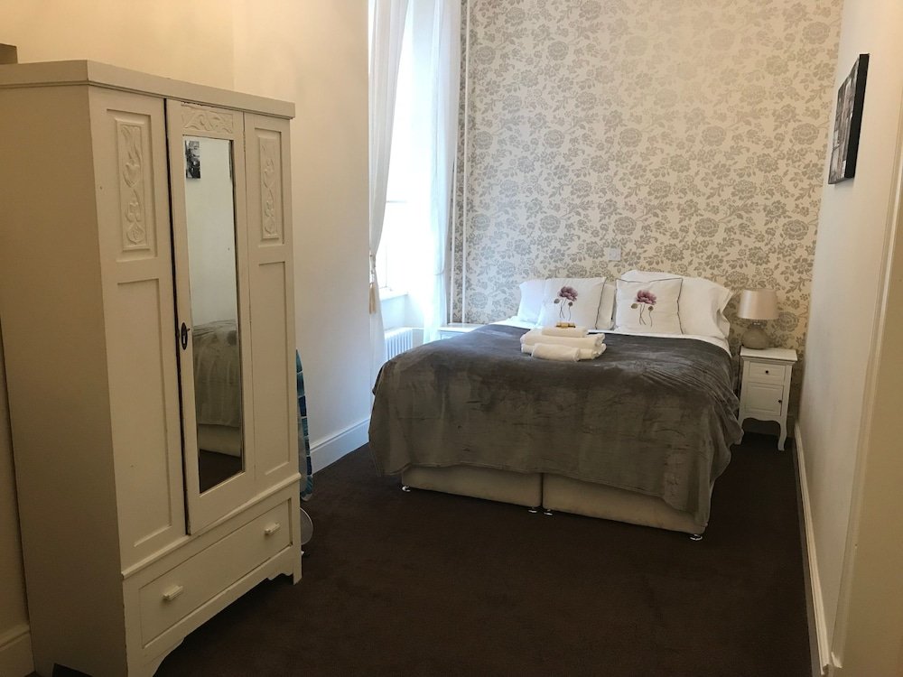 Фото The Station Hotel