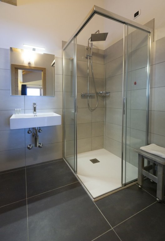 Фото Hotel Garni La Suisse