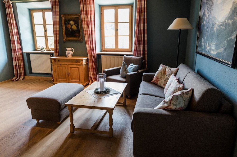 Фото Hotel Tegernseer Hof