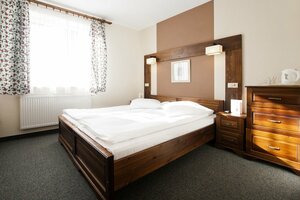 Villa Tatrica (Lesser Poland Voivodeship, Powiat Nowotarski, Szaflary, Bańska Wyżna, Osiedle Pitoniówka), hotel