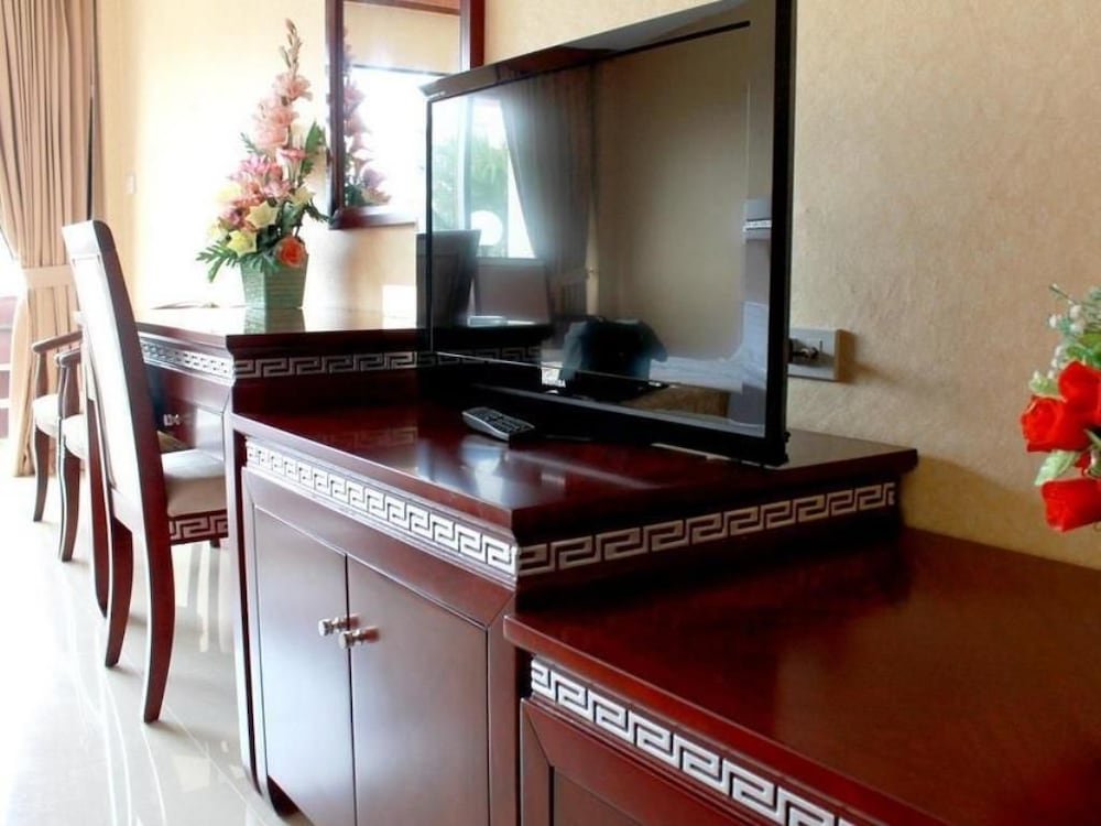 Фото Mermaid Beach Resort