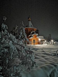 Церковь (Набережная ул., 14, д. Лентьево), православный храм в Вологодской области