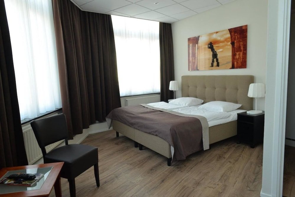 Фото Stadsherberg de Poshoorn