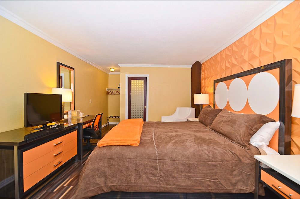 Фото Santa Clarita Motel