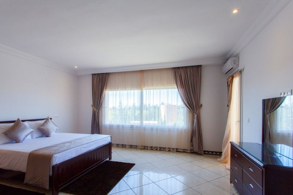 Фото Olivar Palace-Luxury Villa1