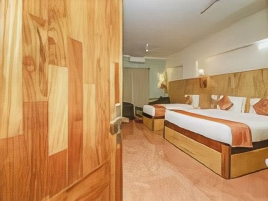 Фото Hotel Presidency Electronic City, Bangalore