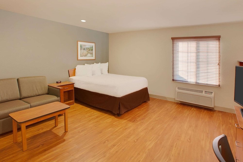 Фото WoodSpring Suites Shreveport Airport