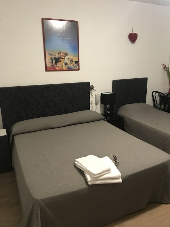 Фото Hotel Lutetia