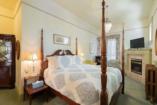 Гостиница Beaconsfield Inn в Виктории