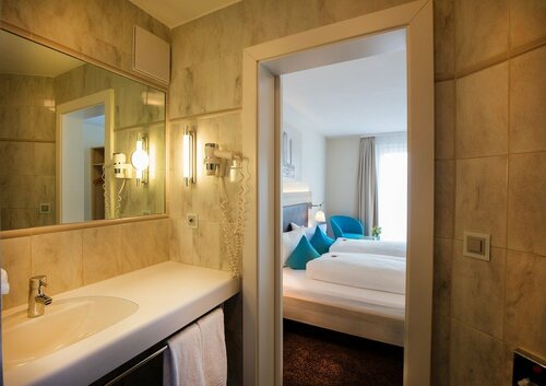 Гостиница Hotel Oberland в Бальцерсе