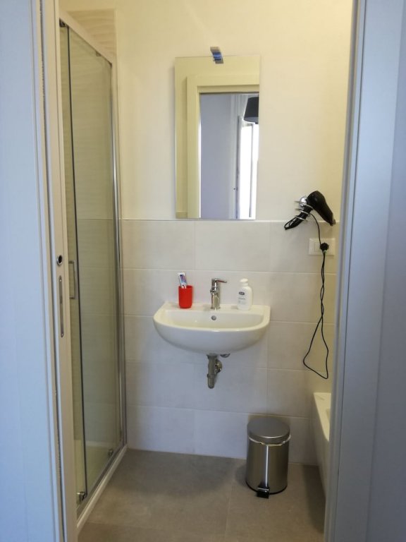 Фото Mambo Suites