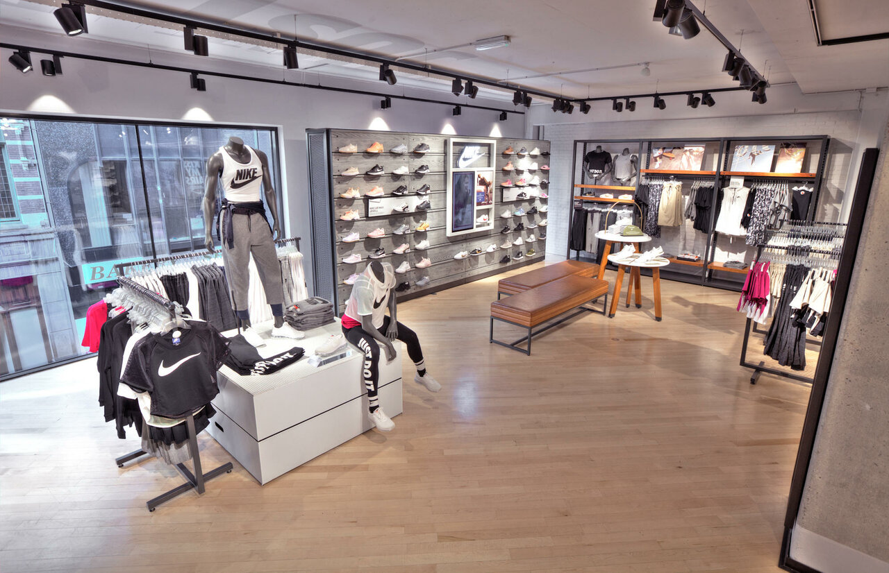 Фото: Nike Store Amsterdam, магазин Kalverstraat, 185, Яндекс Карты