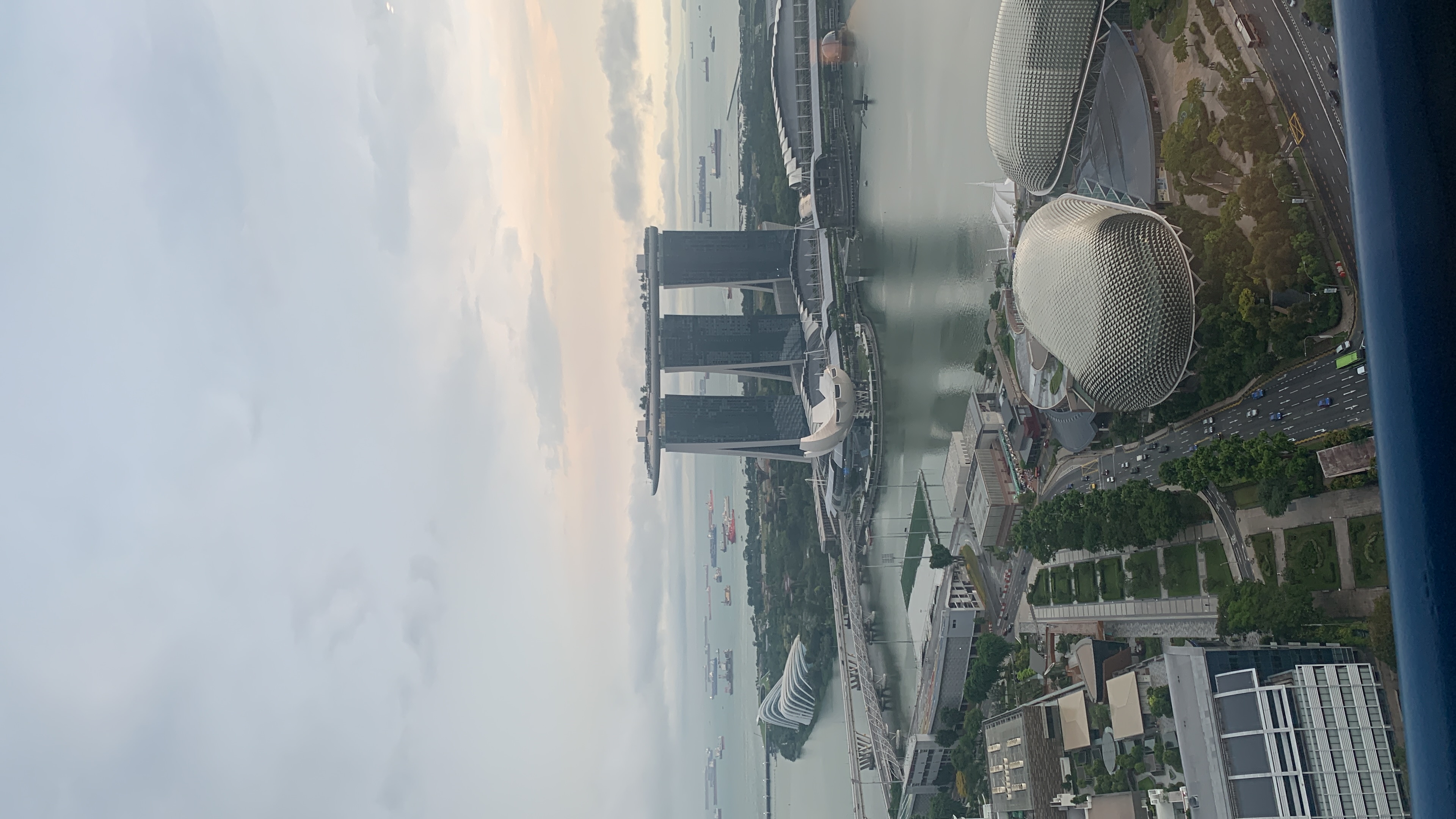 Фото Parkroyal Collection Marina Bay