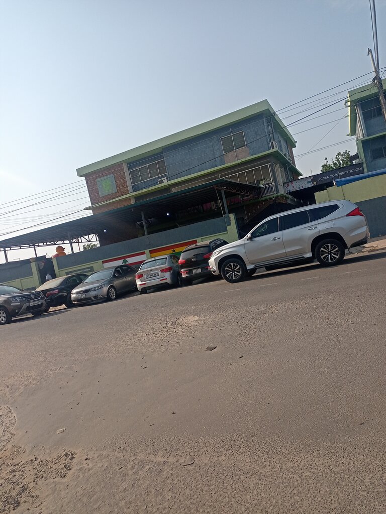 School Accra Community School, Accra, photo