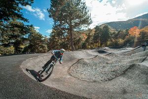 مركز رياضة وترفيه Boo Mountain Bike Park ، ، صورة