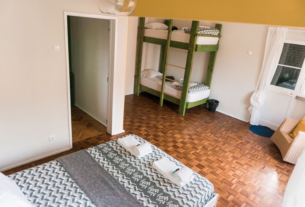 Фото Nice Way Sintra Hostel