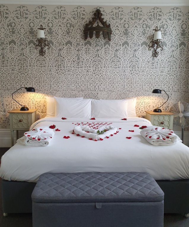 Фото Georgian House Hotel