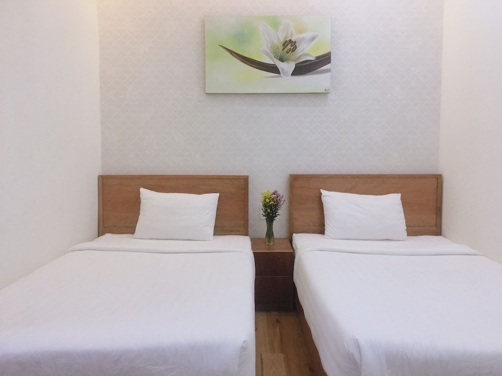 Фото Travellers Nest Hostel