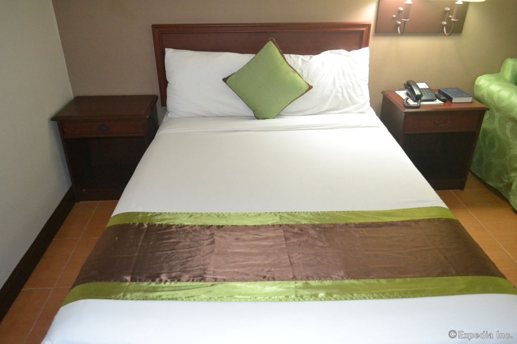 Фото East Asia Royale Hotel