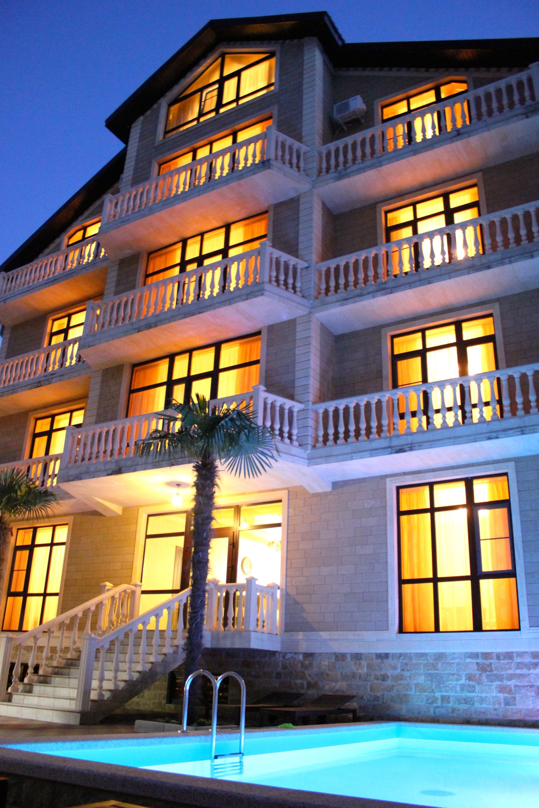 Фото отеля 1