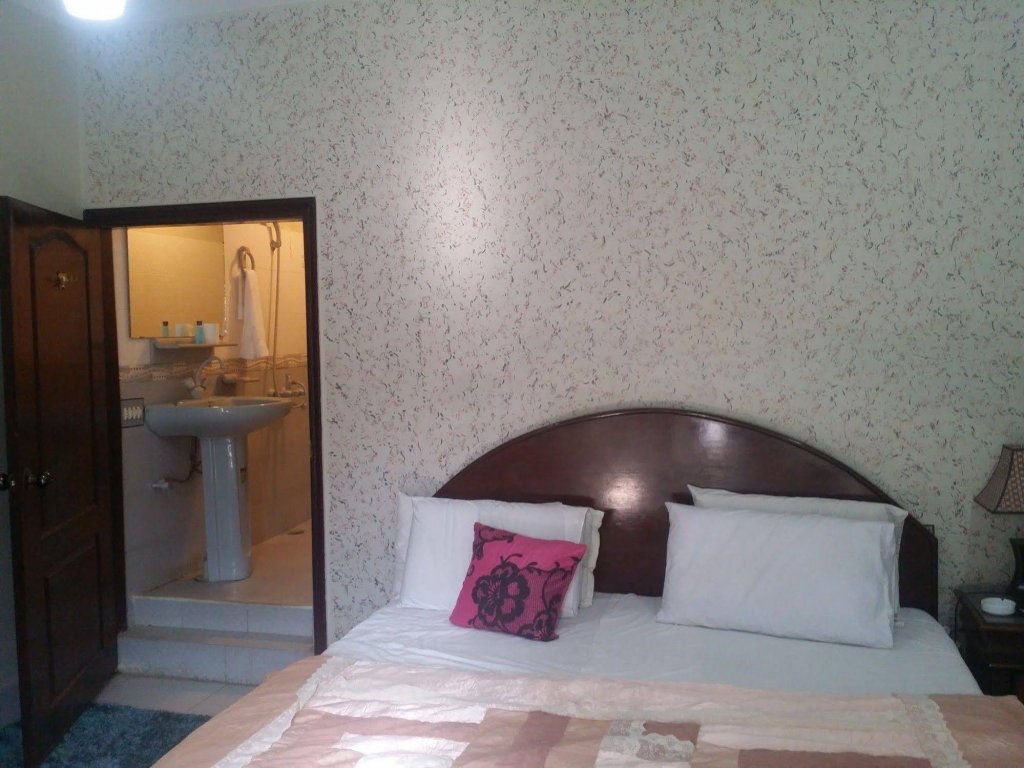 Фото Hilltop Hotel