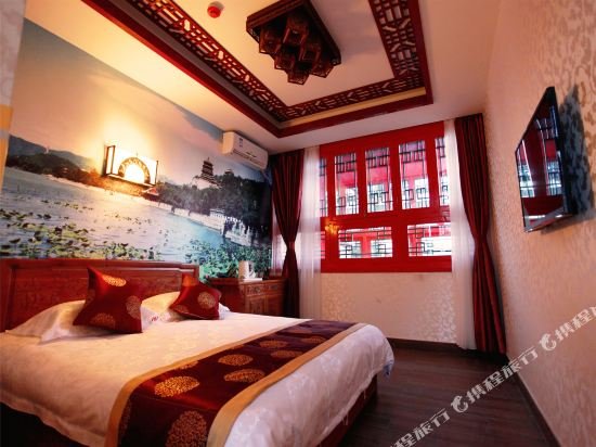 Фото 161 Lama Temple Courtyard Hotel