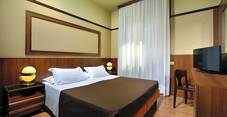 Фото Grand Hotel Elite