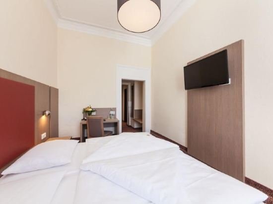 Фото Novum Hotel Norddeutscher Hof Hamburg