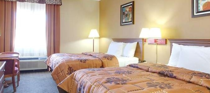 Фото Days Inn by Wyndham Mesquite Rodeo Tx