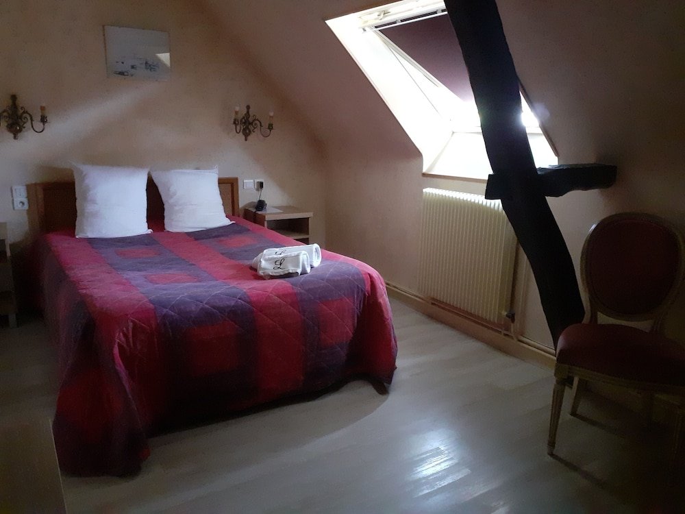 Фото Hôtel de l'Ecu