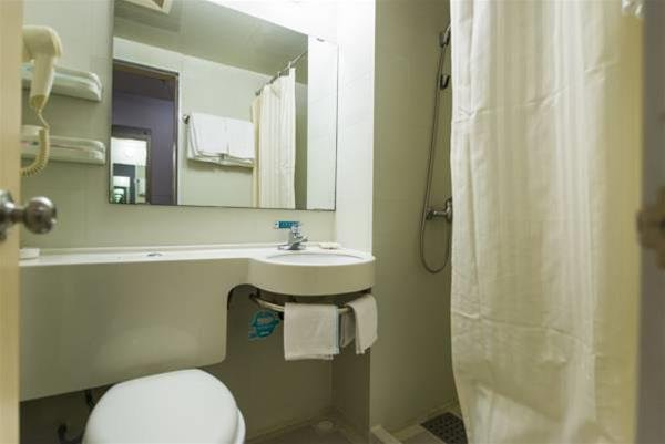 Фото Jinjiang Inn Shanghai Lujiazui