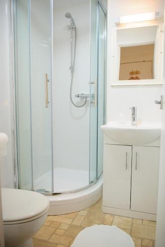 Фото Claremont House