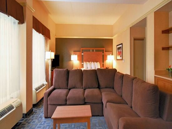 Фото Hampton Inn Clinton