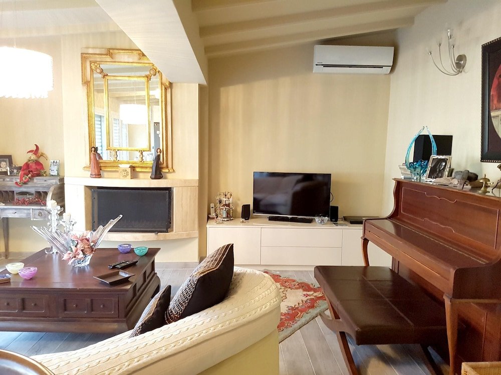 Фото Apartment With one Bedroom in Thessaloniki, With Wonderful City View, Furnished Balcony and Wifi - Near the Beach