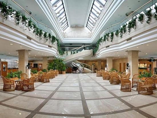 Фото Wuxi Lakeview Park Resort