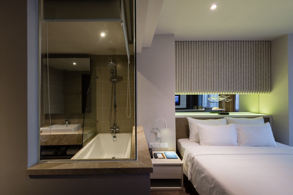 Фото Nha Trang Beach Hotel