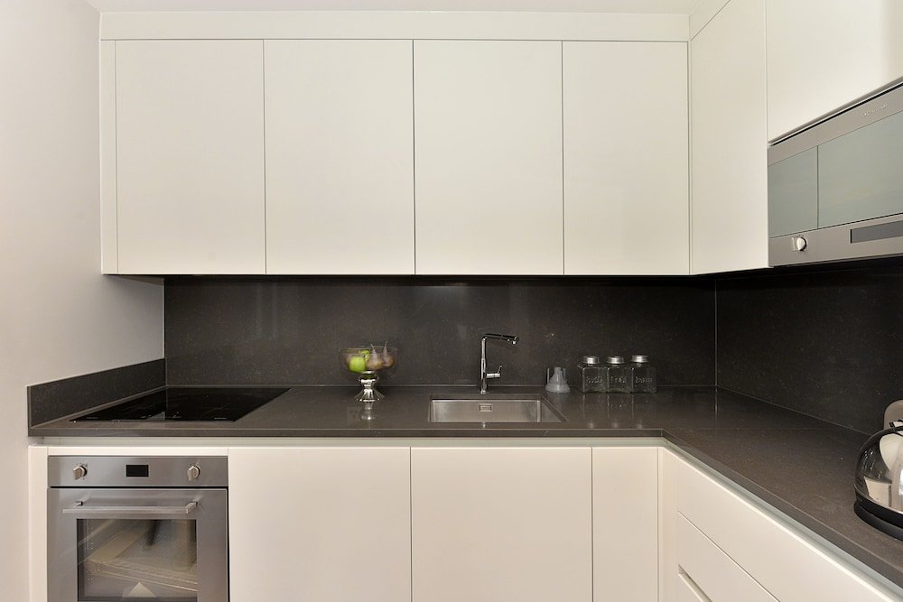 Фото Vauxhall Bridge Road by Q Apartments