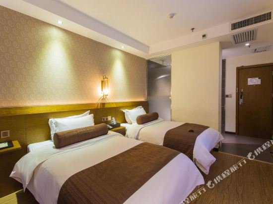 Фото James Joyce Coffetel YanAn Baota